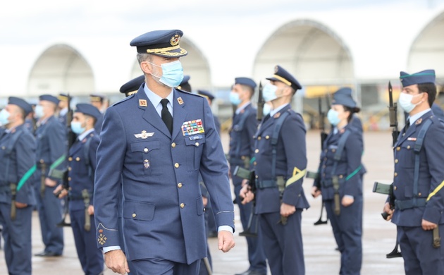 Su Majestad el Rey finaliza la revista a una Escuadrilla de Honores del Ejército del Aire